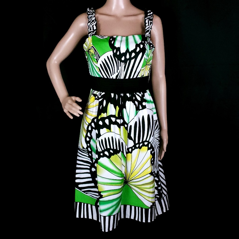 Sangria Women Dress Butterfly Knee Length Size 8 - NWT